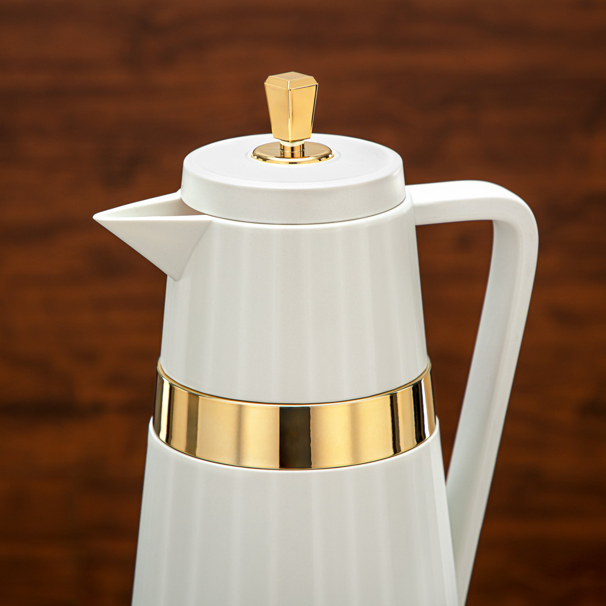 Almarjan 2 Pieces Vacuum Flask Set Ivory & Gold - C77-IG