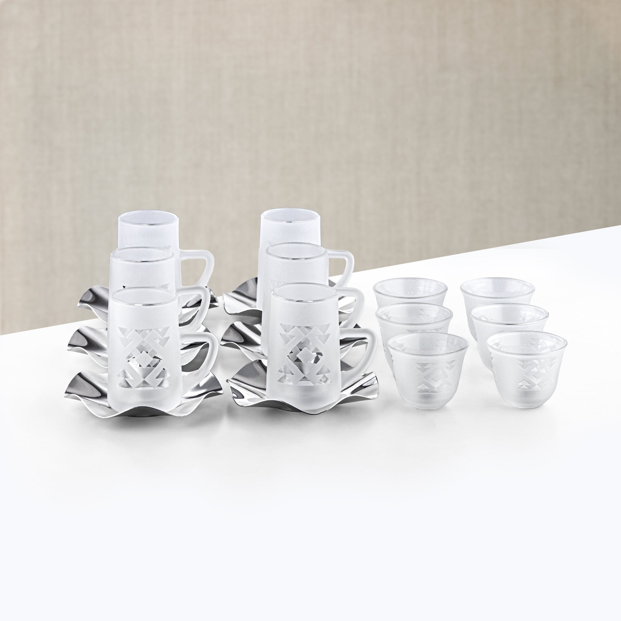 طقم تيرموس المرجان للشاي مع إبريقين سعة 0.7 لتر و1 لتر - فضي