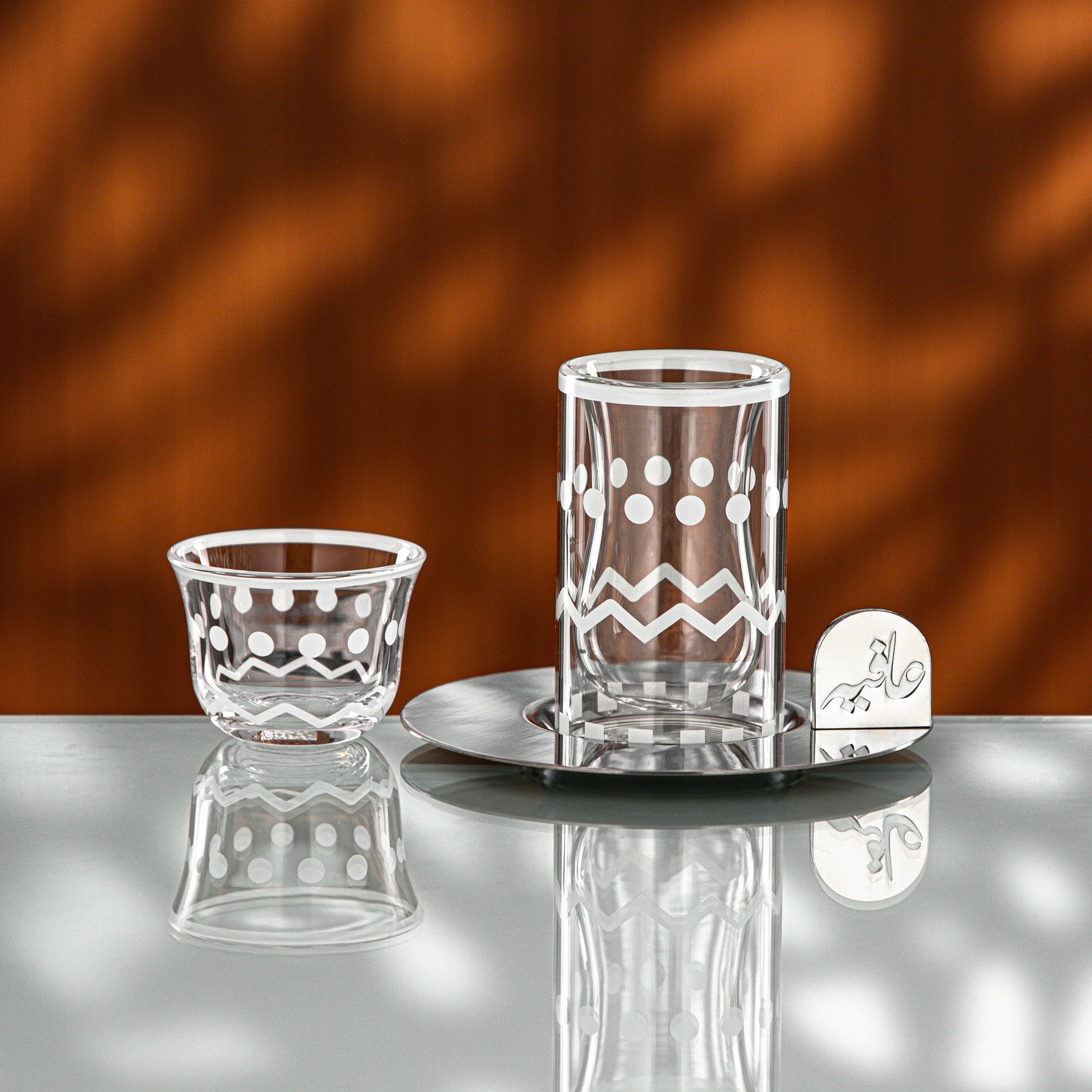 Almarjan Tea & Coffee Set 18 Pieces Shiny Silver & White