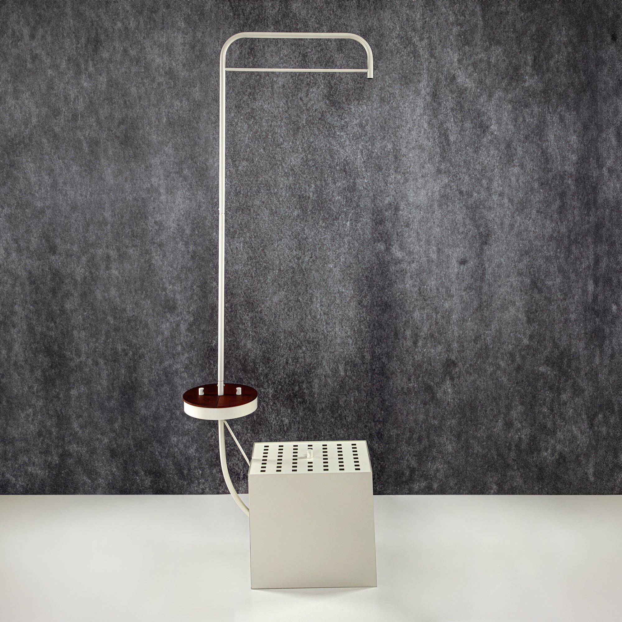 حامل ملابس المرجان مع مبخرة باللون البيج 183 سم (KMT0479-Beige) - ملحقات منزلية أنيقة