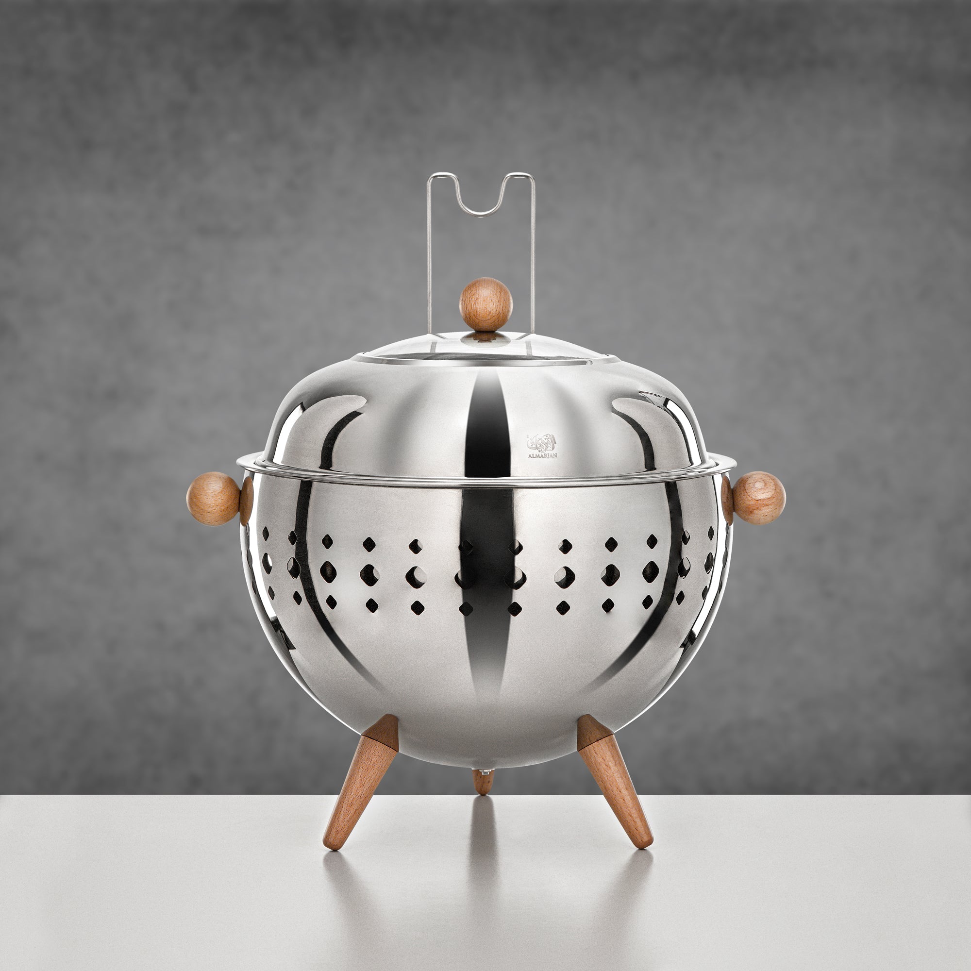 صحن تسخين المرجان سعة 4 لتر بلمعة فضية مع مقابض خشبية