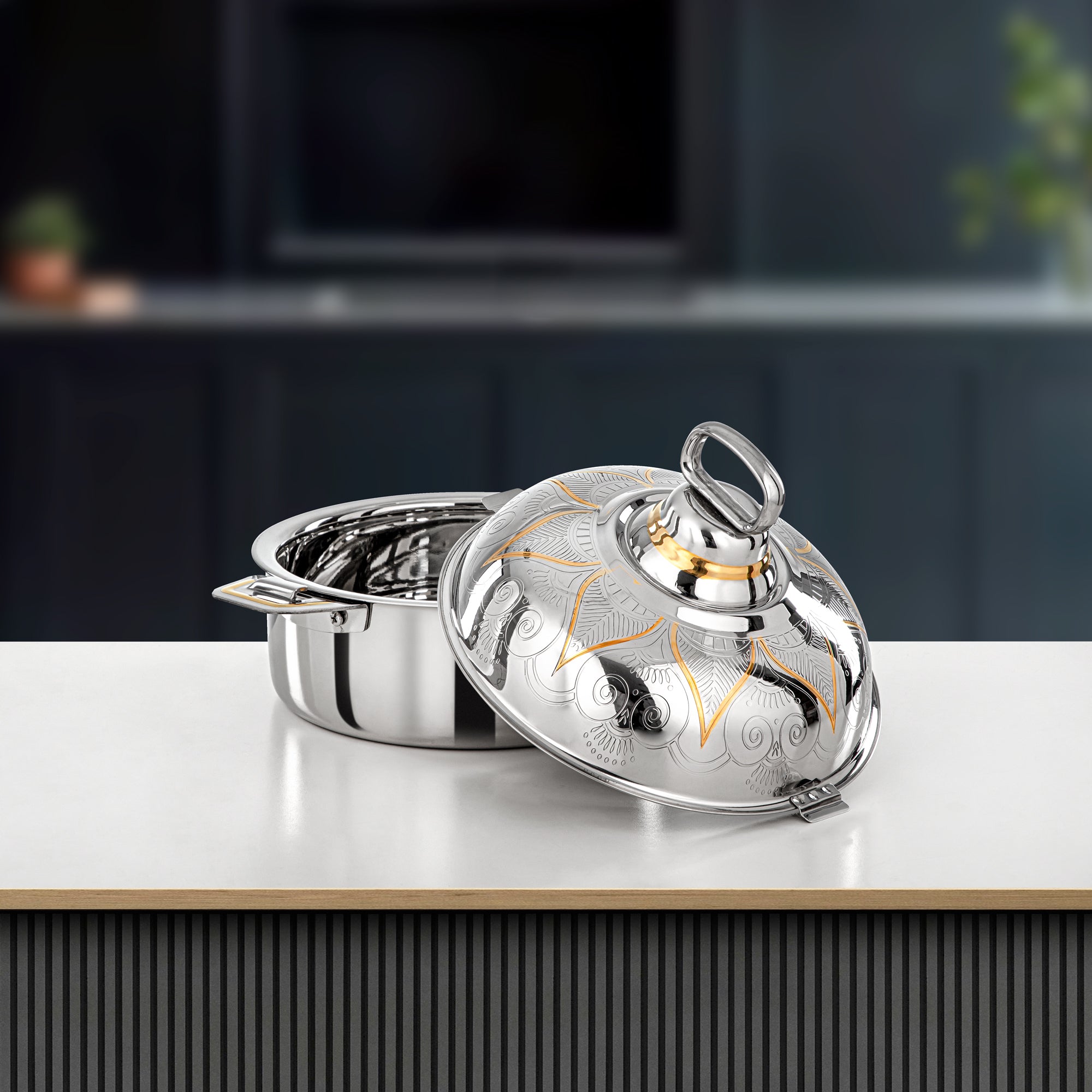 Almarjan Diwan Hot Pot 25cm Silver & Gold