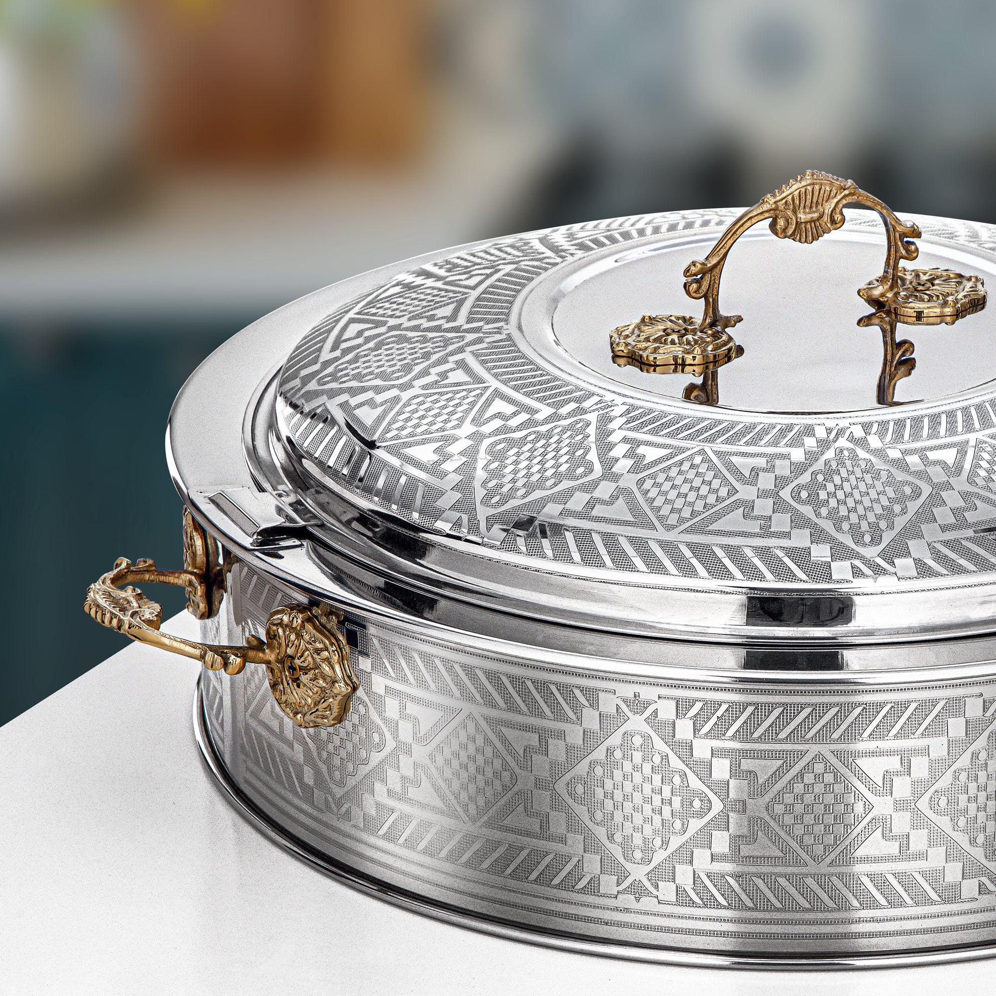 Almarjan Hot Pot 40cm Silver & Gold – Areej Collection