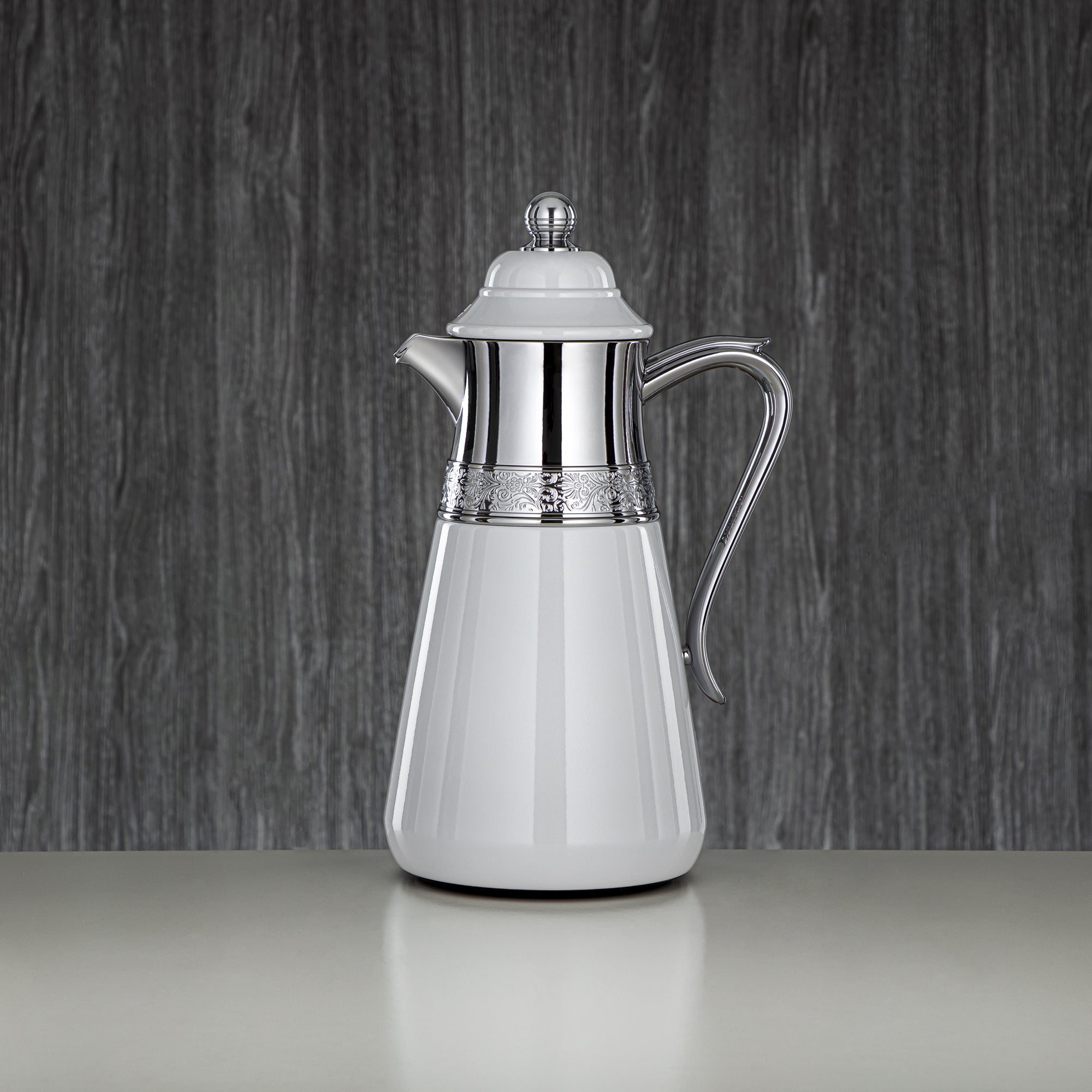 Almarjan Vacuum Flask Set, 0.7L + 1L, White & Silver (UMC-A0700/B1000 Q1ZC) - Classic & Elegant