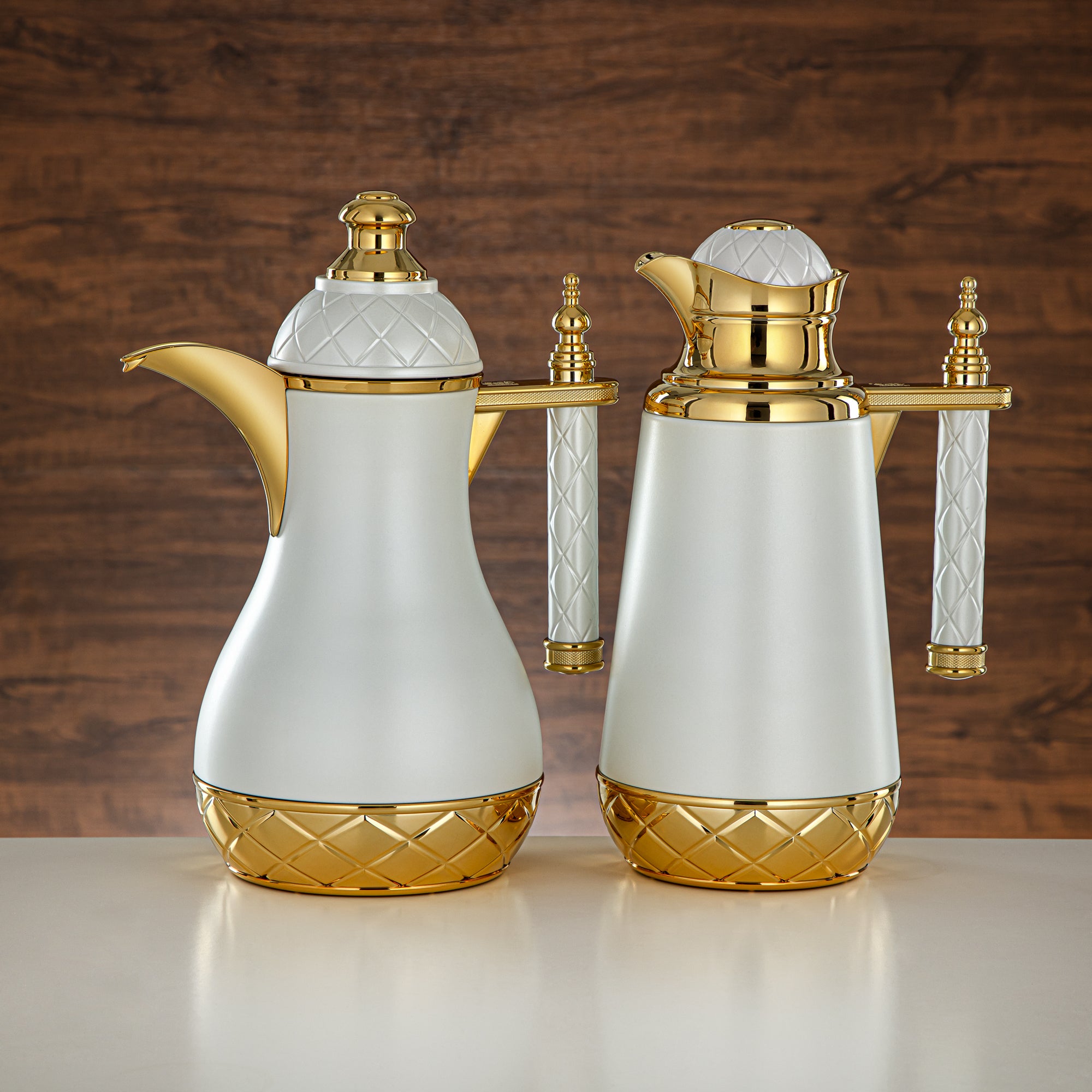 Almarjan Vacuum Flask Set, Push Button - 0.7L + 1L, White & Gold (CBY+CBZ-RWG) - Classic Vacuum Flasks