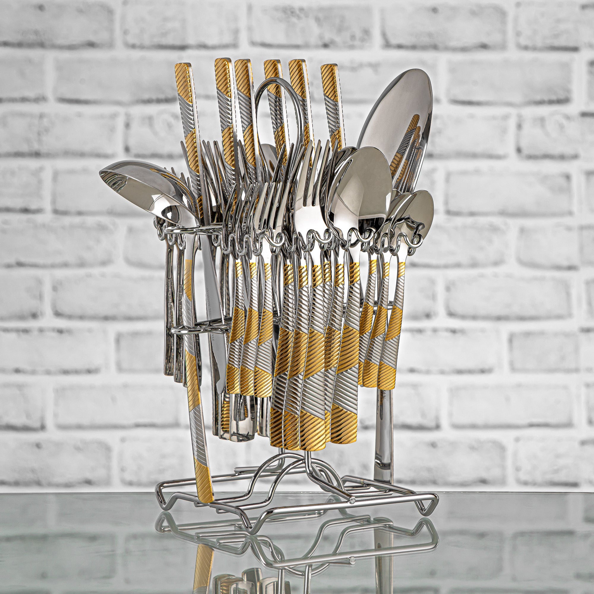 Almarjan 32 Pieces Stainless Steel Cutlery Set With Holder Silver & Gold - CUT0010207