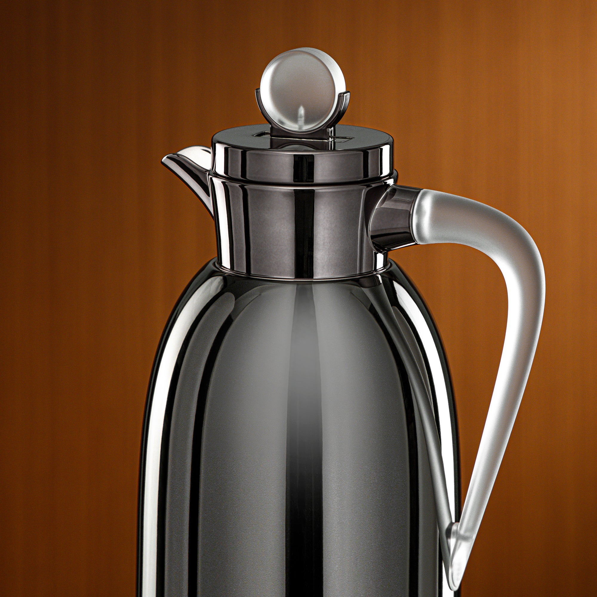 طقم ترامس المرجان 0.7 لتر و1 لتر أسود فحمي وصقيع