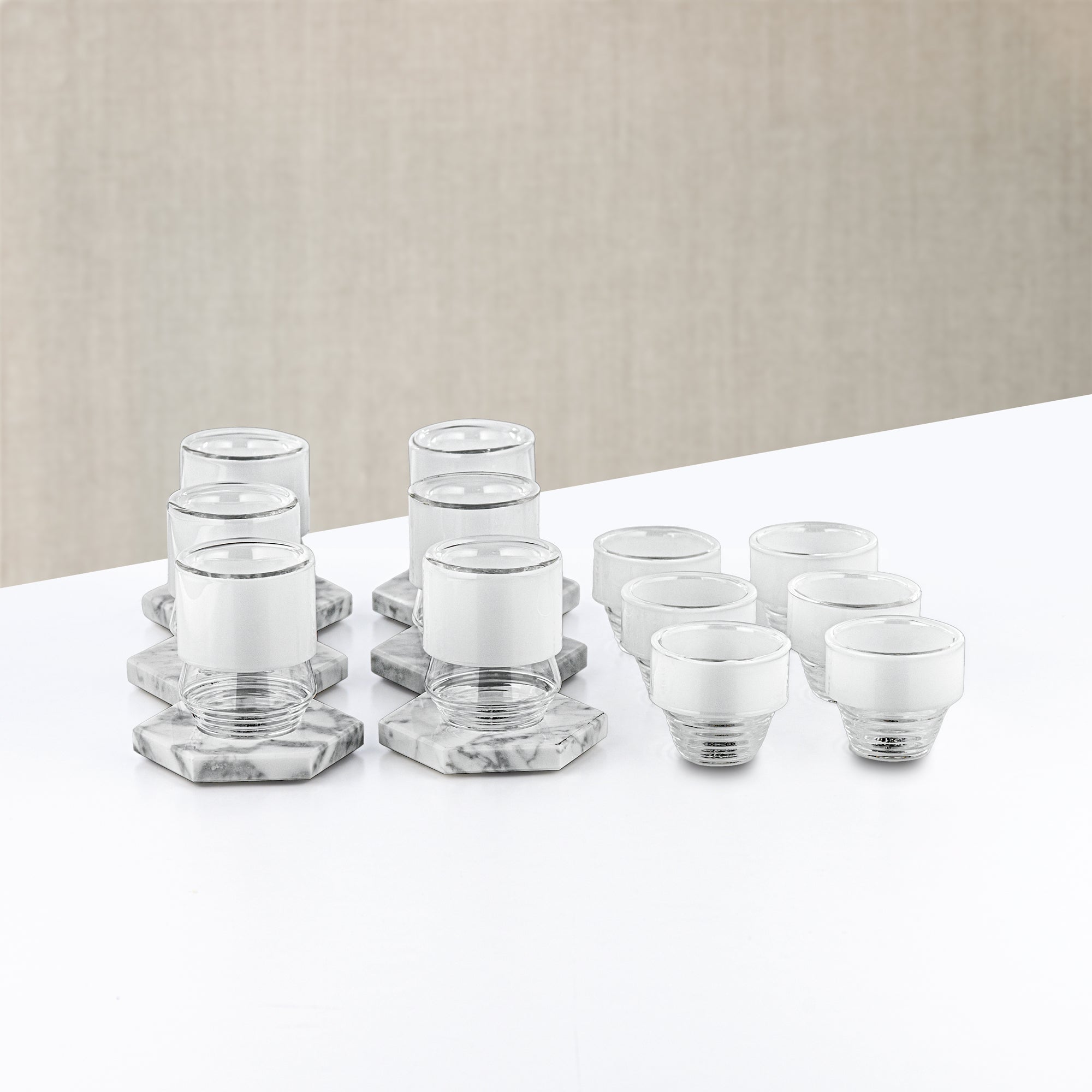 طقم ترامس المرجان 0.7 لتر و1 لتر أسود مطفي مع لمسات رخامية – 20 قطعة (FG816-070/100 MBL/WM + GLS2630075)