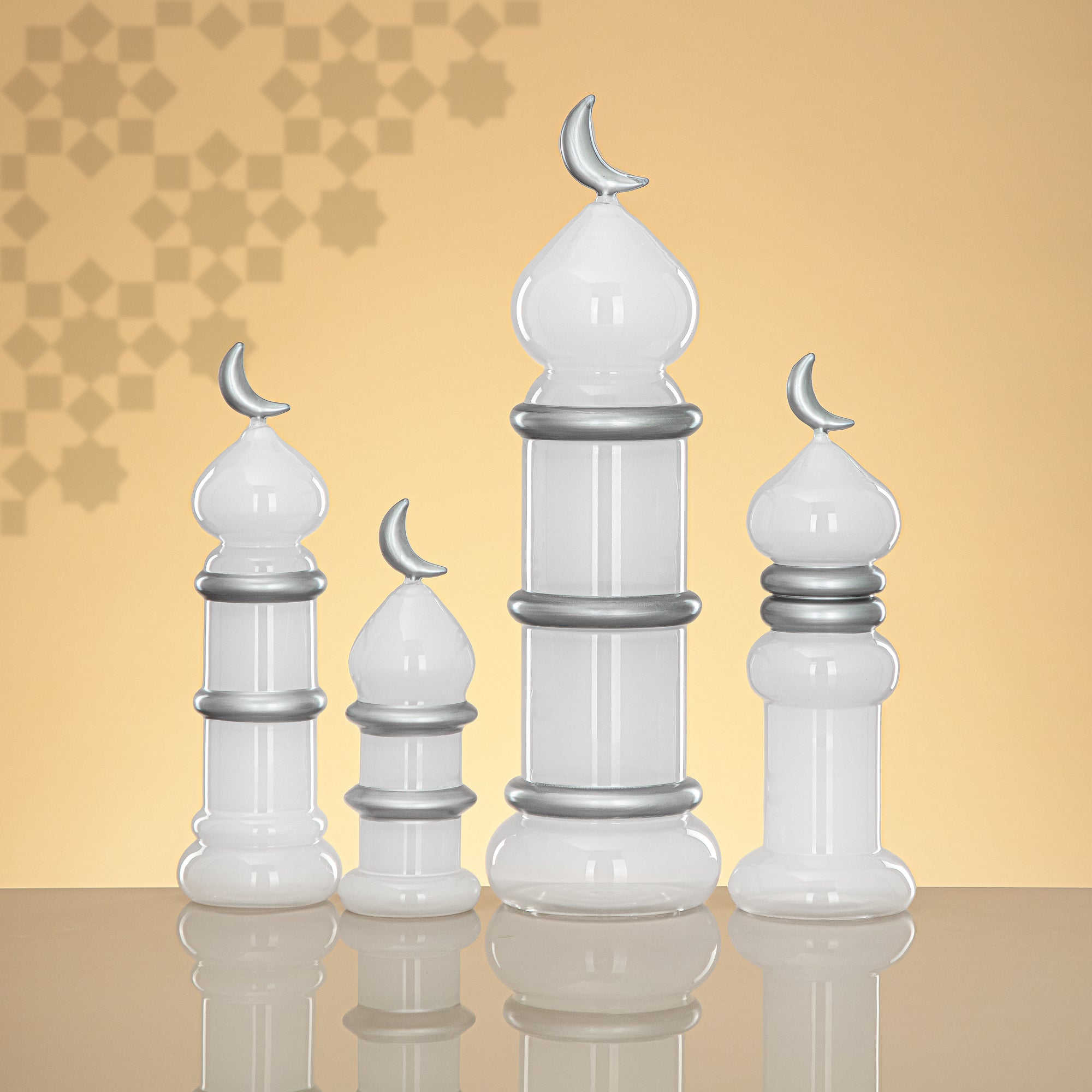 Almarjan Minaret Table Decoration 24cm x 8cm White with Silver Lines & Crescent Moon – Noor Al Layali