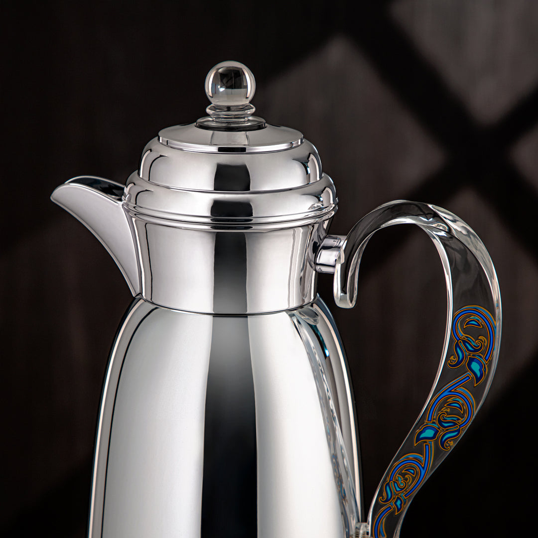 Almarjan Vacuum Flask Set for Tea & Coffee – Traditional Arabic Design, 0.7L & 1L, Silver Finish, Item #SM-2A29-070/100 C/BLU